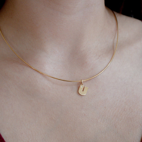 14K Gold “U” Initial Pendant Necklace