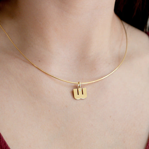 Model Wearing 14K Gold “W” Initial Pendant Necklace